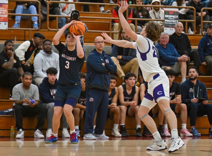 22 Montgomery vs. Carlsbad 12-23-23 Justin Fine